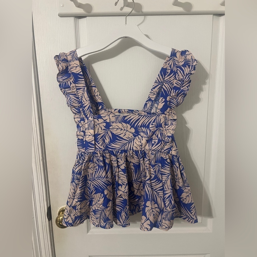 Will not take lessNWOT Anthropologie By Together Blue and Pink Leaf Print Blouse